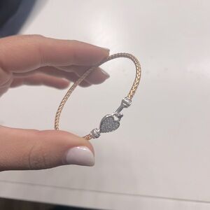 Brand new never worn sterling silver heart bracelet